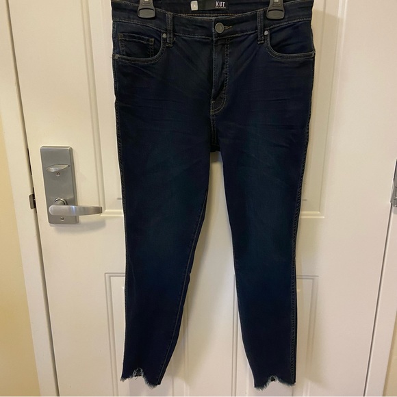 Kut from the Kloth Denim - NWOT Jeans with Frayed Bottom